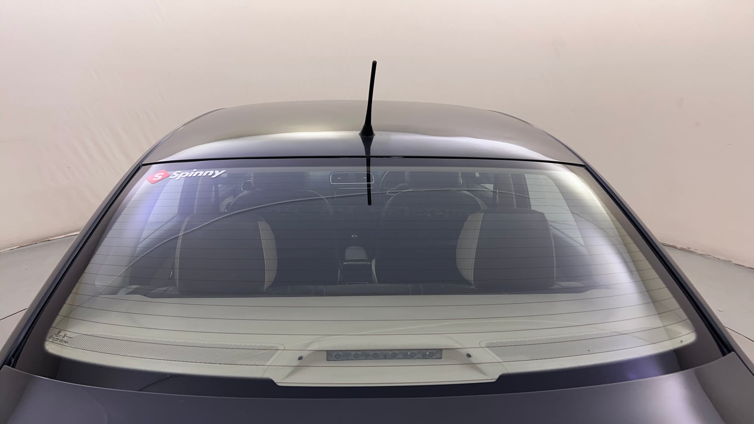 Used 2019 Skoda Rapid Ambition 1.5 TDI AT Diesel Automatic top_features Rear defogger