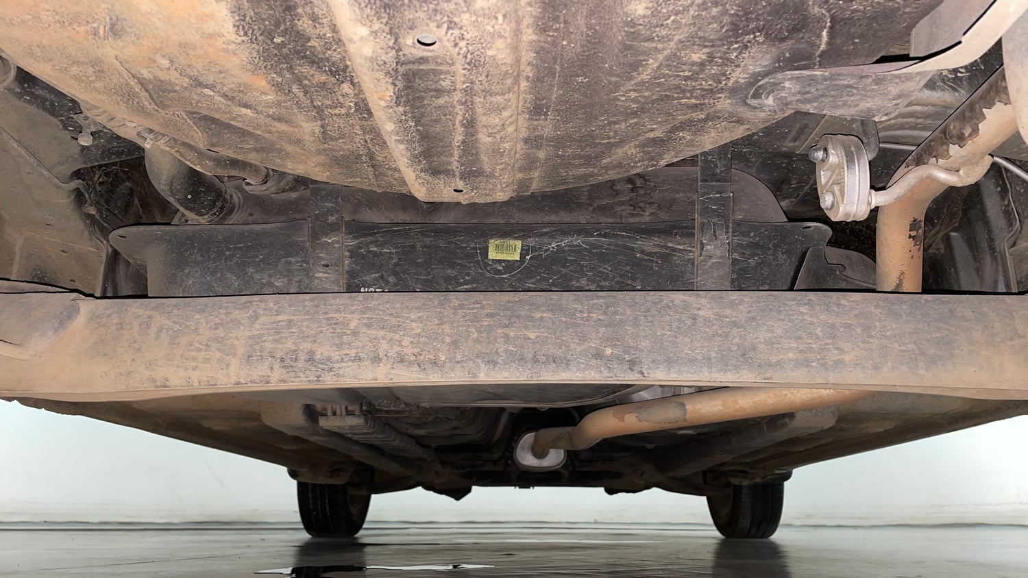 Used 2018 Hyundai Grand i10 Sportz AT 1.2 Kappa VTVT Petrol Automatic extra REAR UNDERBODY VIEW (TAKEN FROM REAR)
