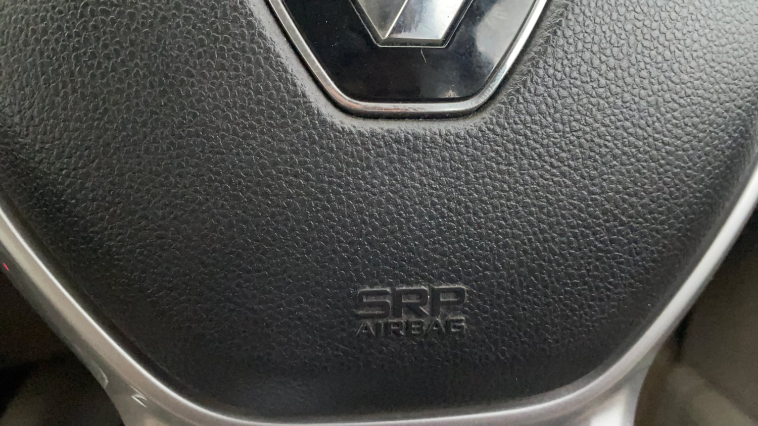 Used 2019 Renault Triber RXZ Petrol Manual top_features Airbags