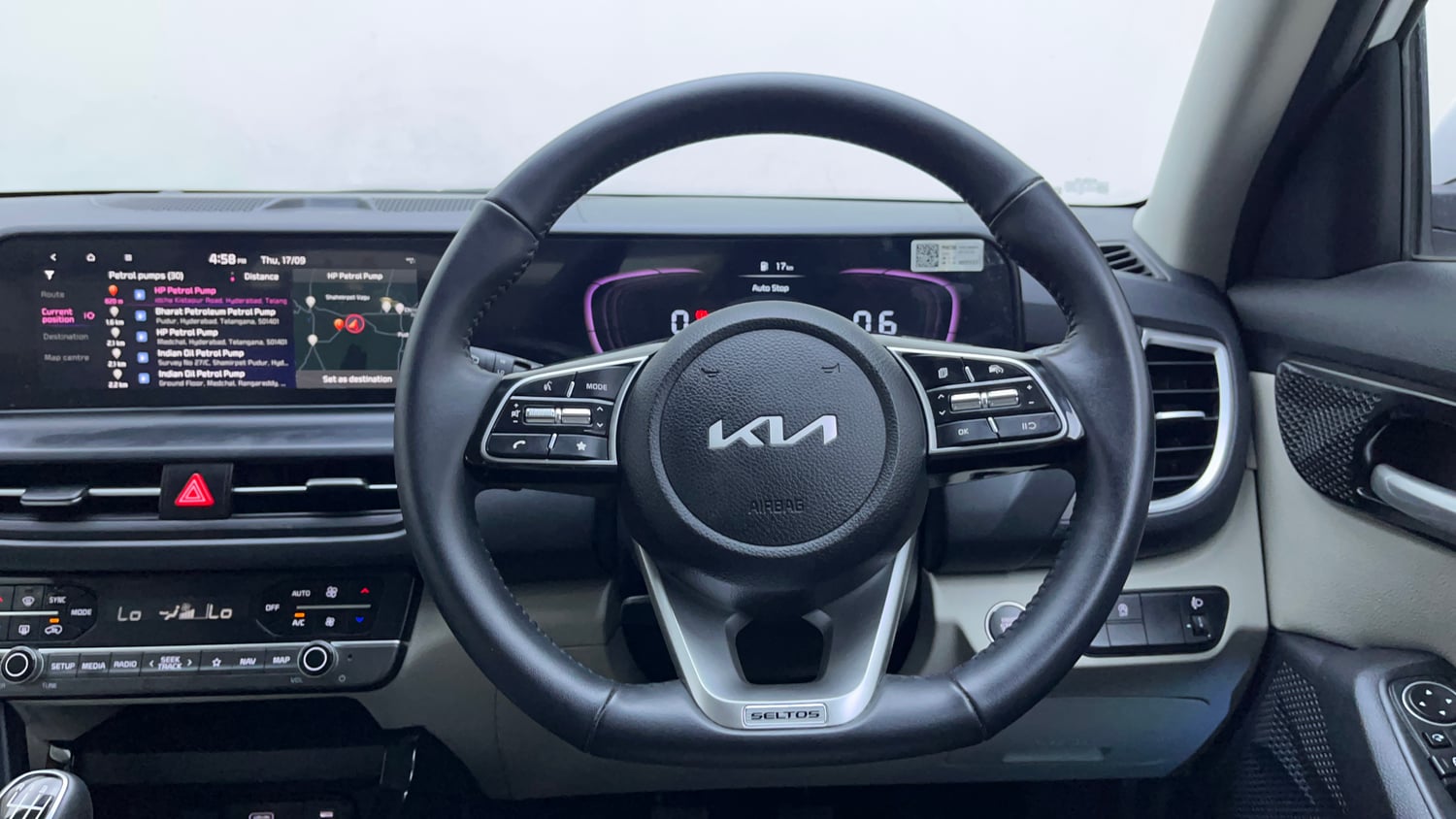 Used 2024 Kia Seltos HTX 1.5 Petrol MT Petrol Manual interior STEERING VIEW
