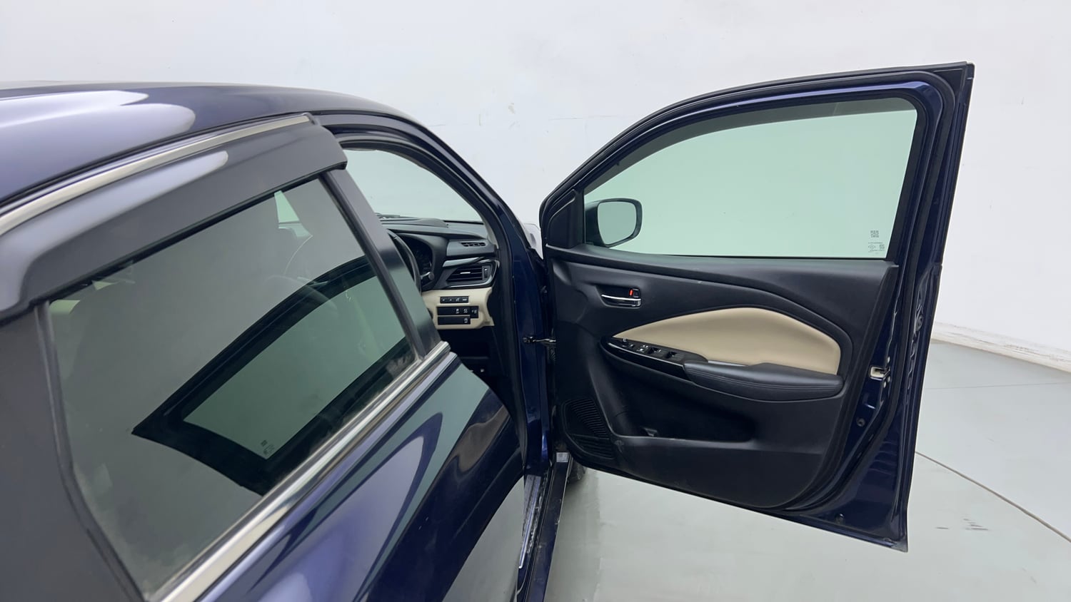 Used 2022 Toyota Glanza V AMT Petrol Automatic interior RIGHT FRONT DOOR OPEN VIEW
