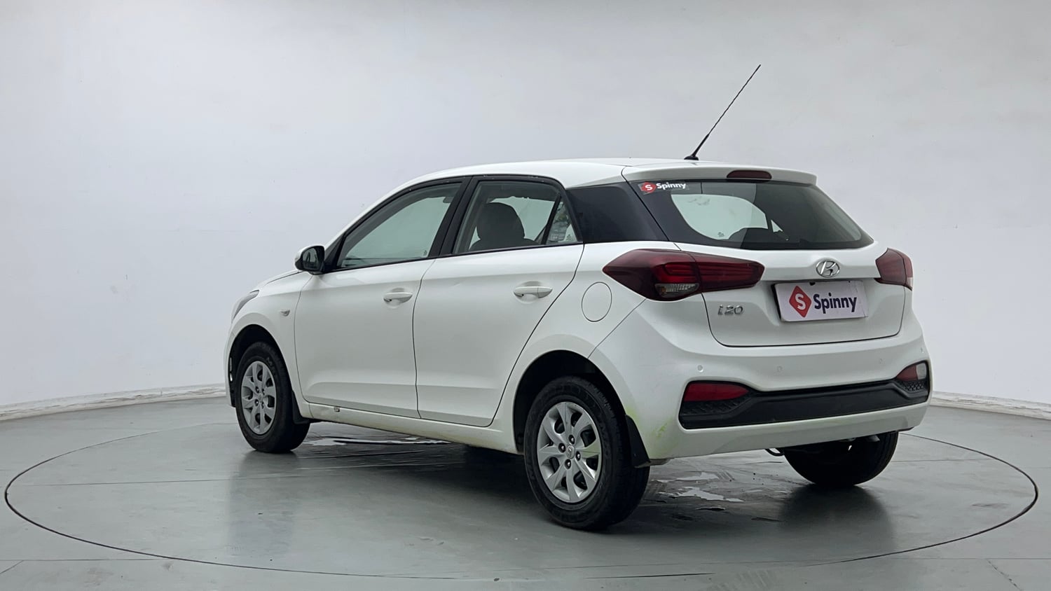 Used 2019 Hyundai Elite i20 Magna Plus 1.2 Petrol Manual exterior LEFT REAR CORNER VIEW