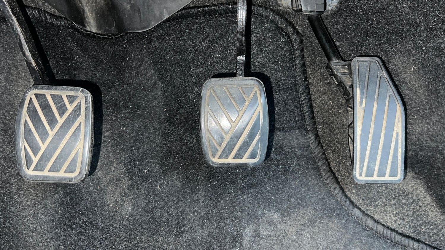 Used 2021 Maruti Suzuki XL6 Zeta MT Petrol Petrol Manual interior PEDALS VIEW