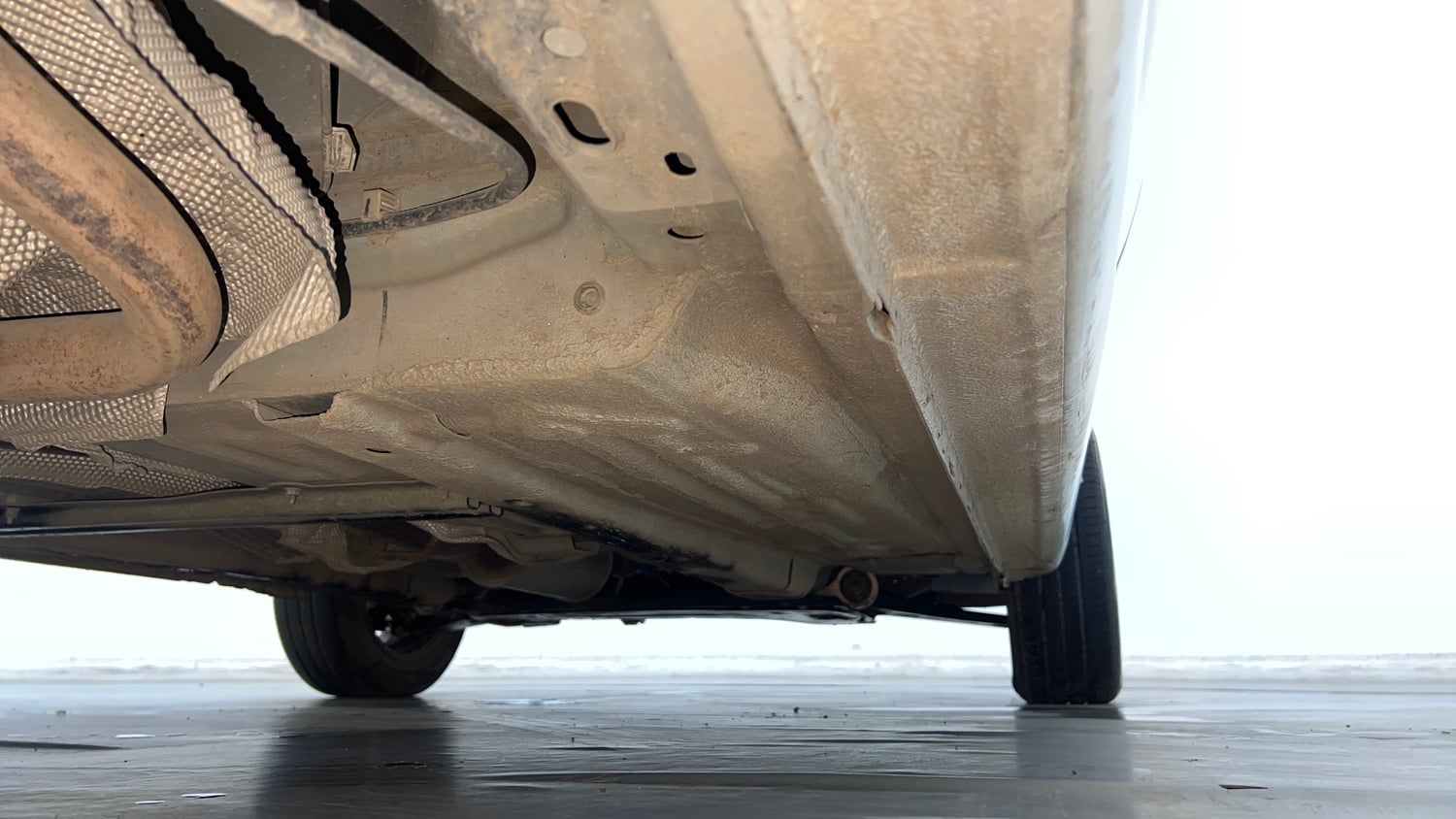 Used 2014 Ford Figo Duratec Petrol EXI 1.2 Petrol Manual extra REAR RIGHT UNDERBODY VIEW