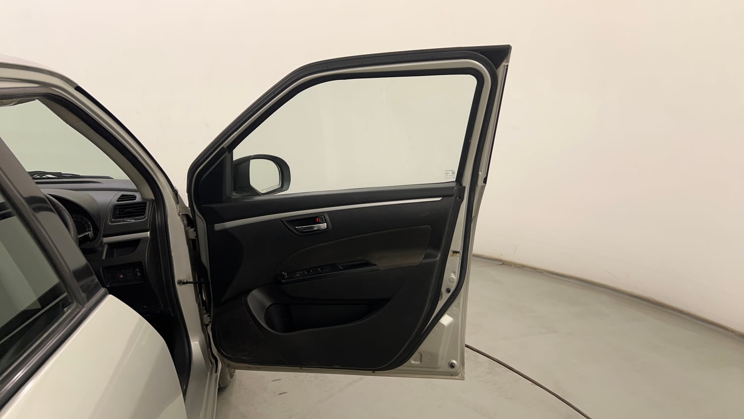 Used 2014 Maruti Suzuki Swift VXi Petrol Manual interior RIGHT FRONT DOOR OPEN VIEW
