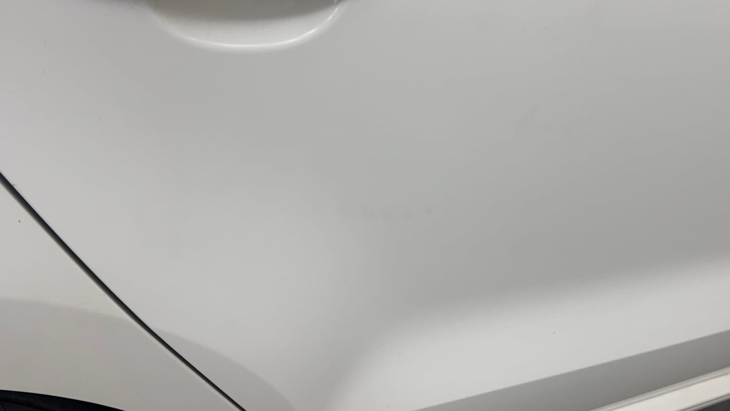 Used 2015 Volkswagen Polo Highline1.2L (P) Petrol Manual dents MINOR SCRATCH