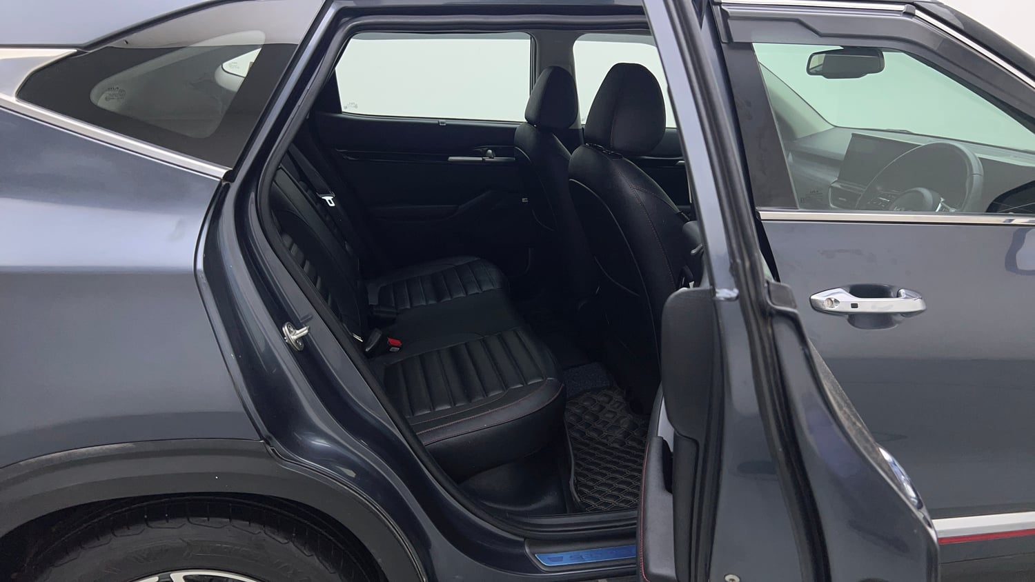 Used 2023 Kia Seltos GTX Plus 1.4 DCT Petrol Automatic interior RIGHT SIDE REAR DOOR CABIN VIEW