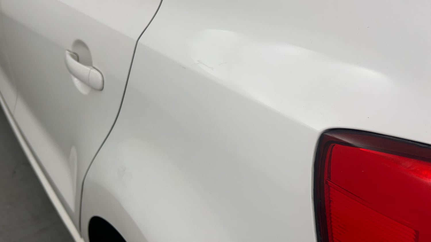 Used 2015 Volkswagen Polo Highline1.2L (P) Petrol Manual dents MINOR DENT
