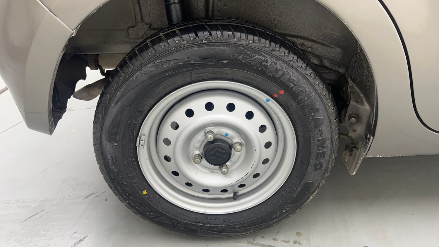 Used 2022 Maruti Suzuki Wagon R LXI 1.0 Petrol Manual tyres RIGHT REAR TYRE RIM VIEW