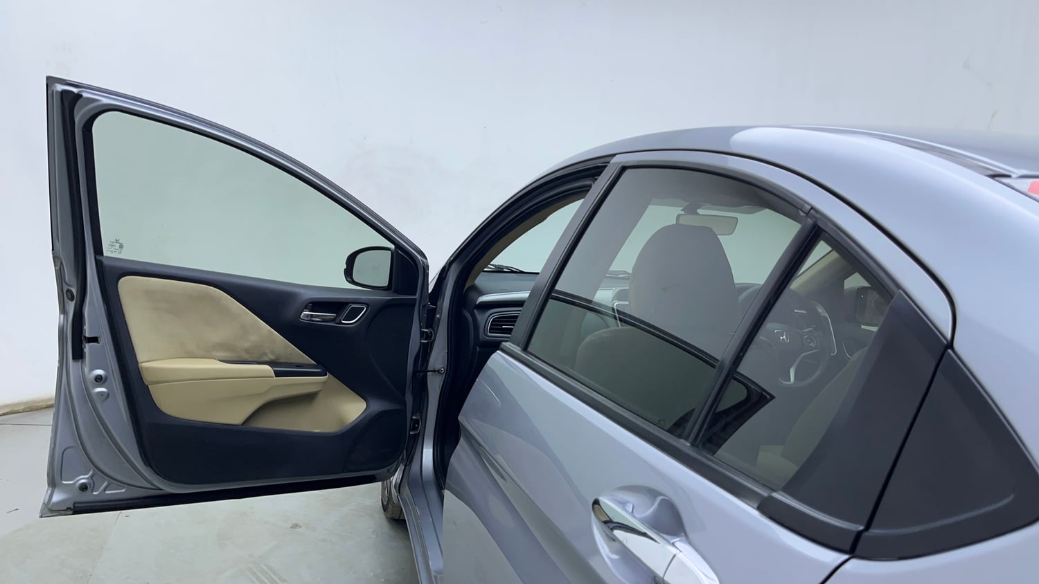 Used 2019 Honda City VX Petrol Petrol Manual interior LEFT FRONT DOOR OPEN VIEW