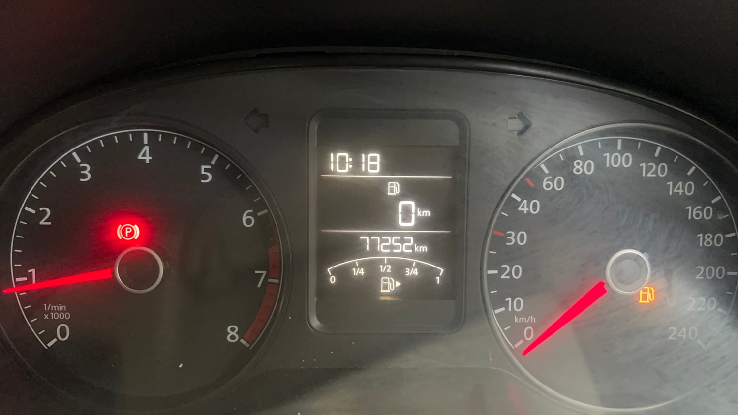 Used 2015 Volkswagen Polo Highline1.2L (P) Petrol Manual interior CLUSTERMETER VIEW