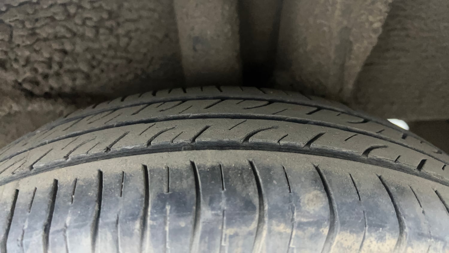 Used 2019 Hyundai Santro Sportz AMT Petrol Automatic tyres LEFT REAR TYRE TREAD VIEW