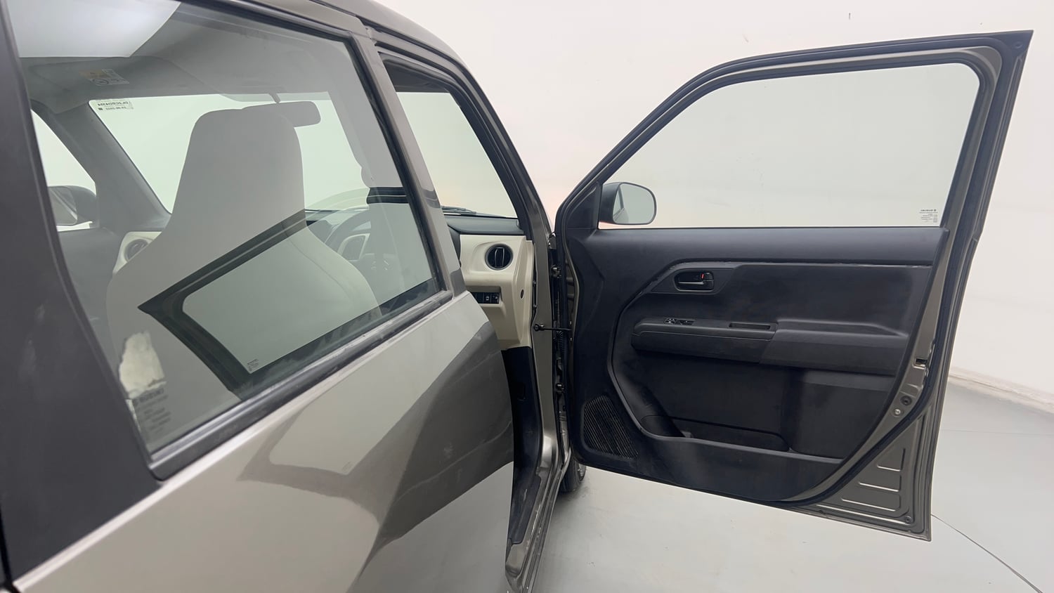 Used 2022 Maruti Suzuki Wagon R LXI 1.0 Petrol Manual interior RIGHT FRONT DOOR OPEN VIEW