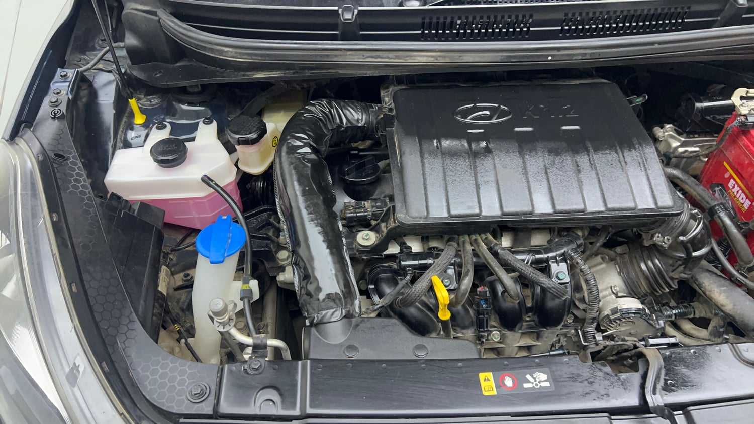 Used 2023 Hyundai Aura SX 1.2 CNG Cng Manual engine ENGINE RIGHT SIDE VIEW