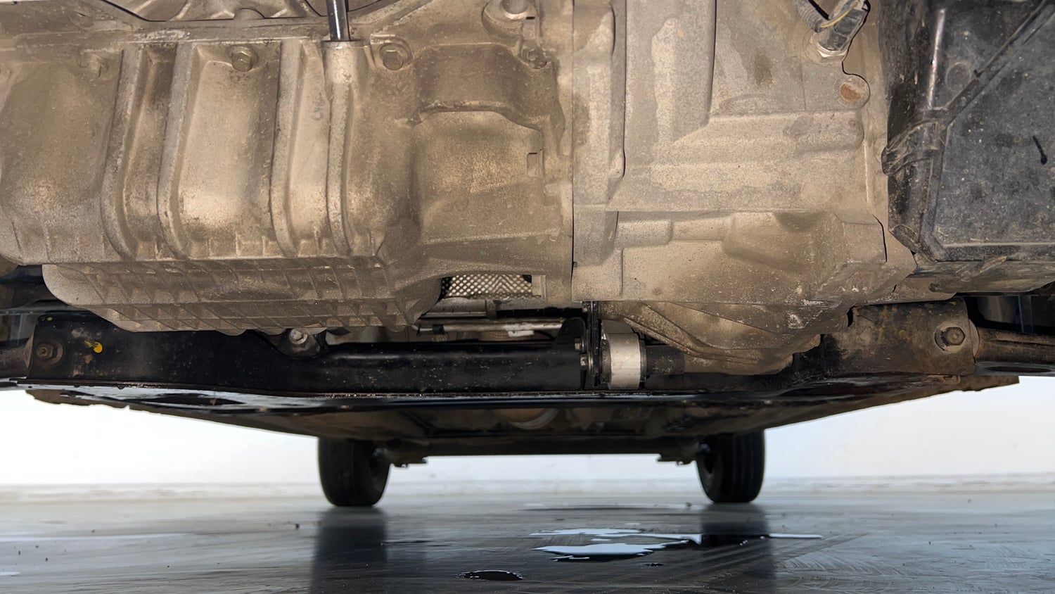 Used 2014 Ford Figo Duratec Petrol EXI 1.2 Petrol Manual extra FRONT LEFT UNDERBODY VIEW