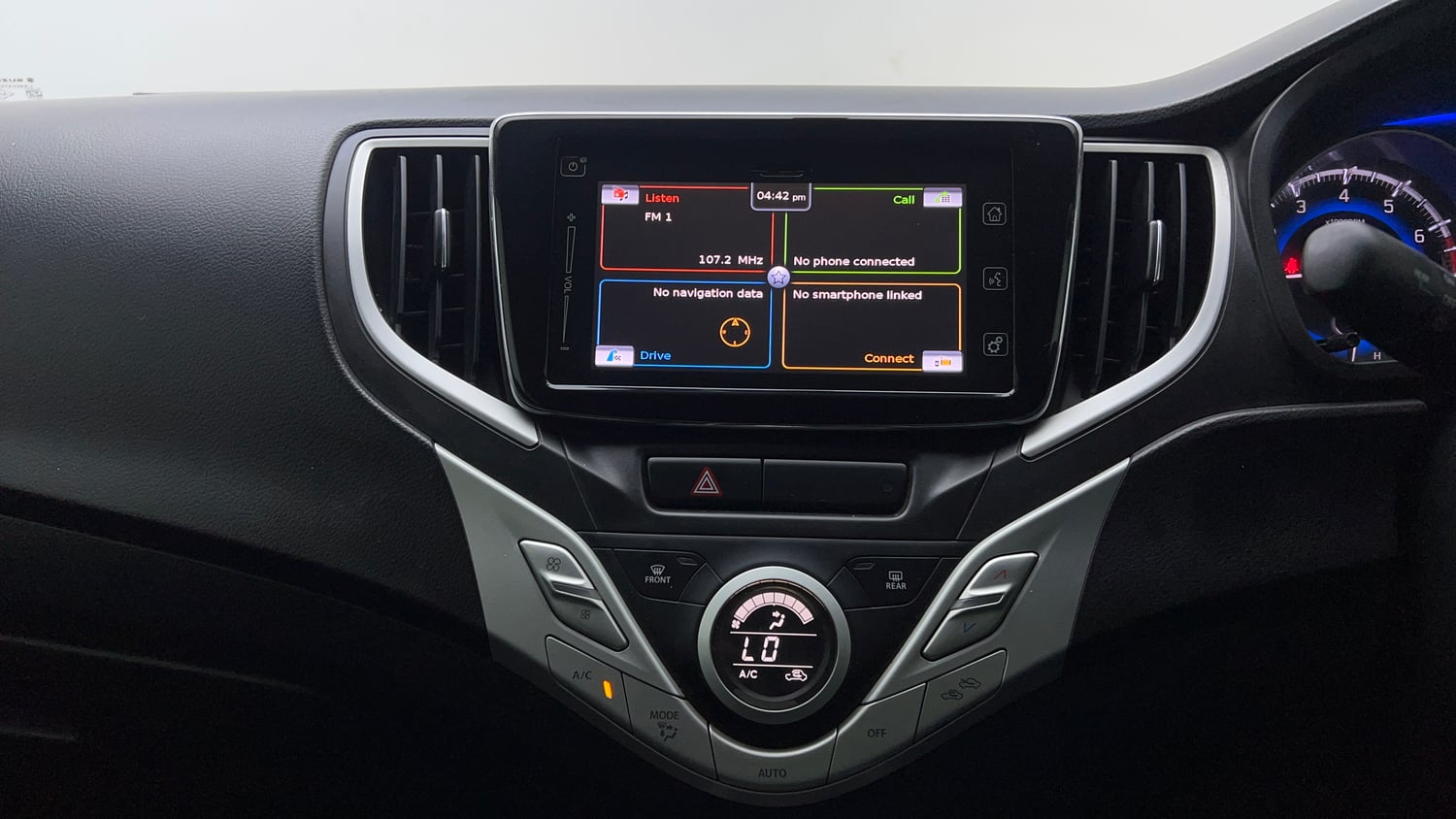 Used 2018 Maruti Suzuki Baleno Alpha 1.2 Petrol Manual top_features Touch screen infotainment system