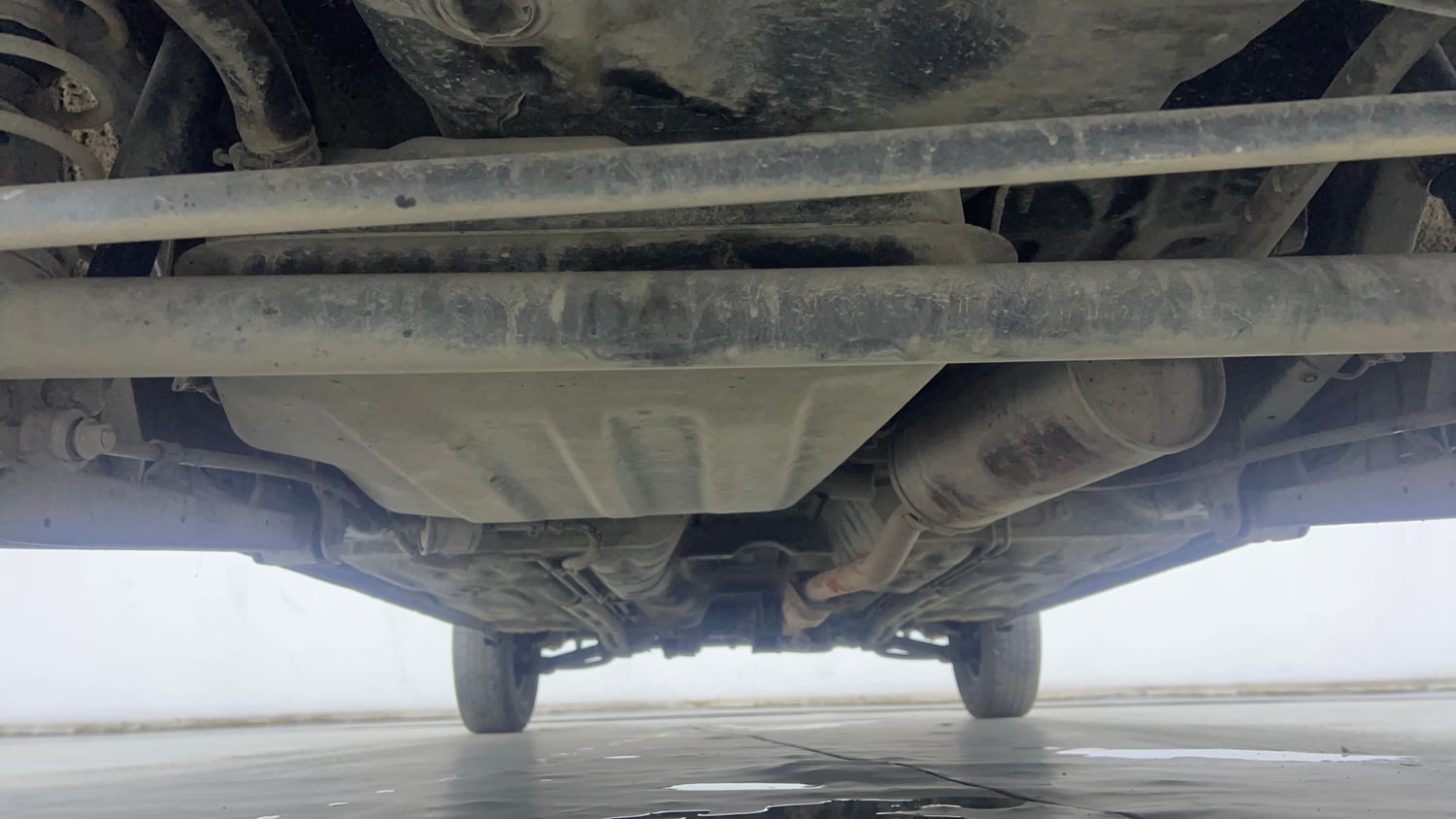 Used 2014 Maruti Suzuki Alto 800 Vxi Petrol Manual extra REAR UNDERBODY VIEW (TAKEN FROM REAR)