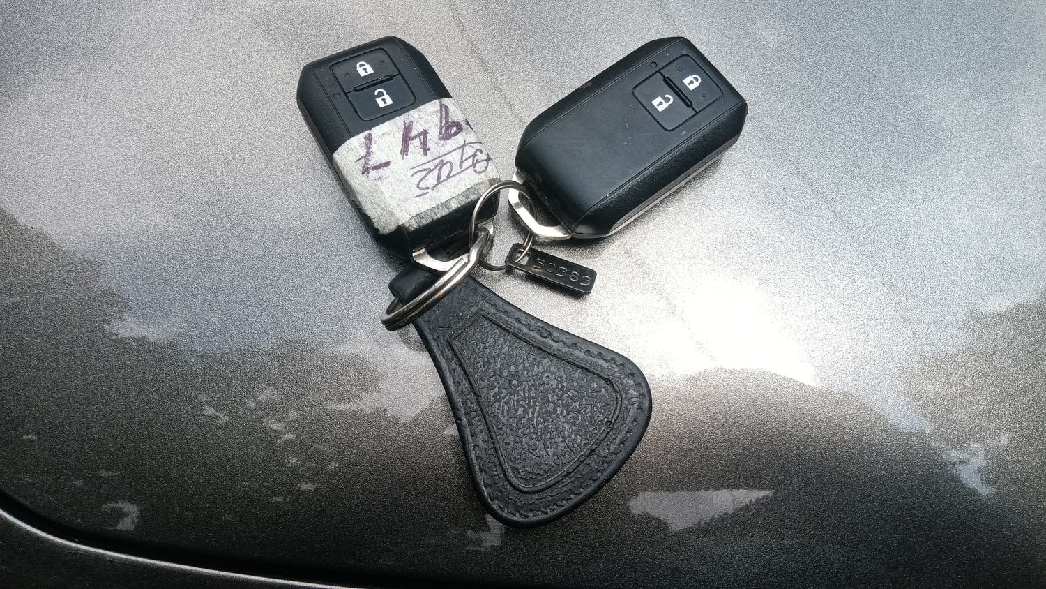 Used 2019 Maruti Suzuki Swift ZXi Petrol Manual extra CAR KEY VIEW