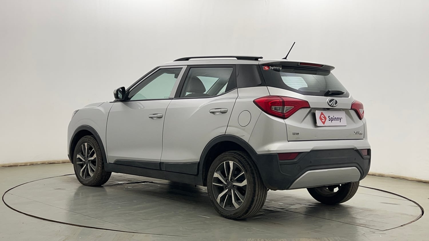 Used 2021 Mahindra XUV 300 W8 (O) 1.2 Petrol Petrol Manual exterior LEFT REAR CORNER VIEW