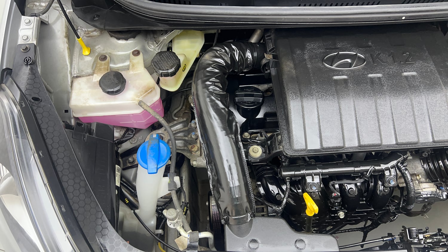 Used 2022 Hyundai Grand i10 Nios Magna 1.2 Kappa VTVT Petrol Manual engine ENGINE RIGHT SIDE VIEW