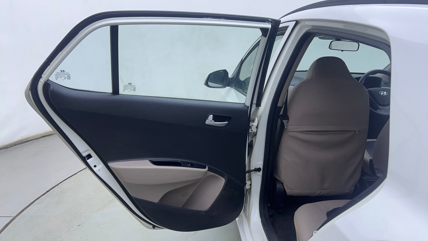 Used 2017 Hyundai Grand i10 Sportz (O) 1.2 Kappa VTVT Petrol Manual interior LEFT REAR DOOR OPEN VIEW