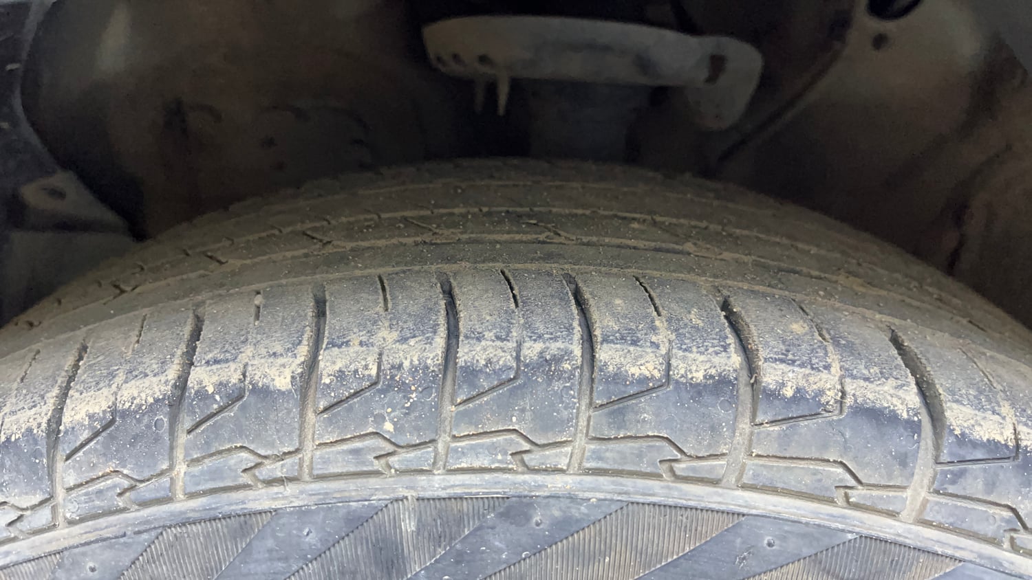 Used 2023 Kia Seltos HTX 1.5 Diesel AT Diesel Automatic tyres LEFT FRONT TYRE TREAD VIEW