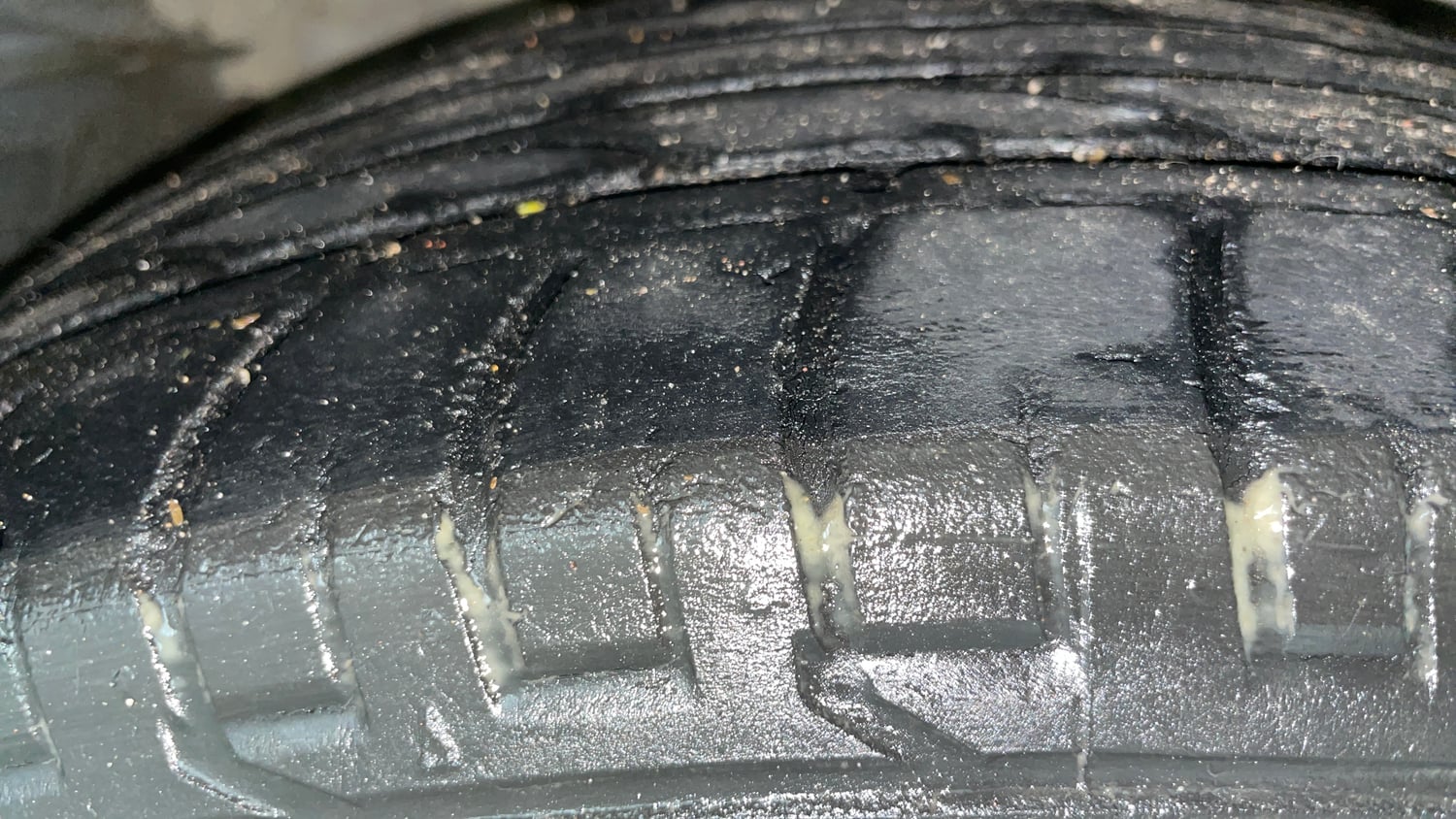 Used 2019 Kia Seltos GTX Plus 1.4 Petrol Manual tyres RIGHT FRONT TYRE TREAD VIEW