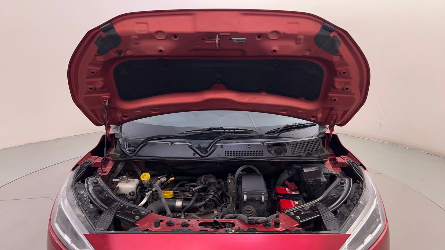 Used 2023 Nissan Magnite XV Premium Turbo CVT Petrol Automatic engine ENGINE & BONNET OPEN FRONT VIEW