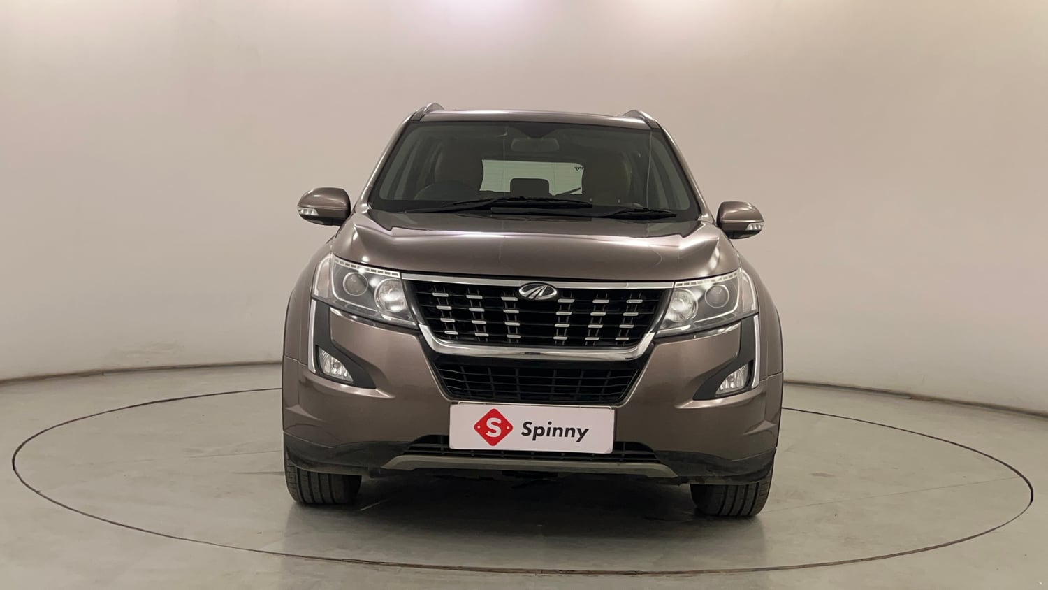 Used 2021 Mahindra XUV500 W11 Diesel Manual exterior FRONT VIEW