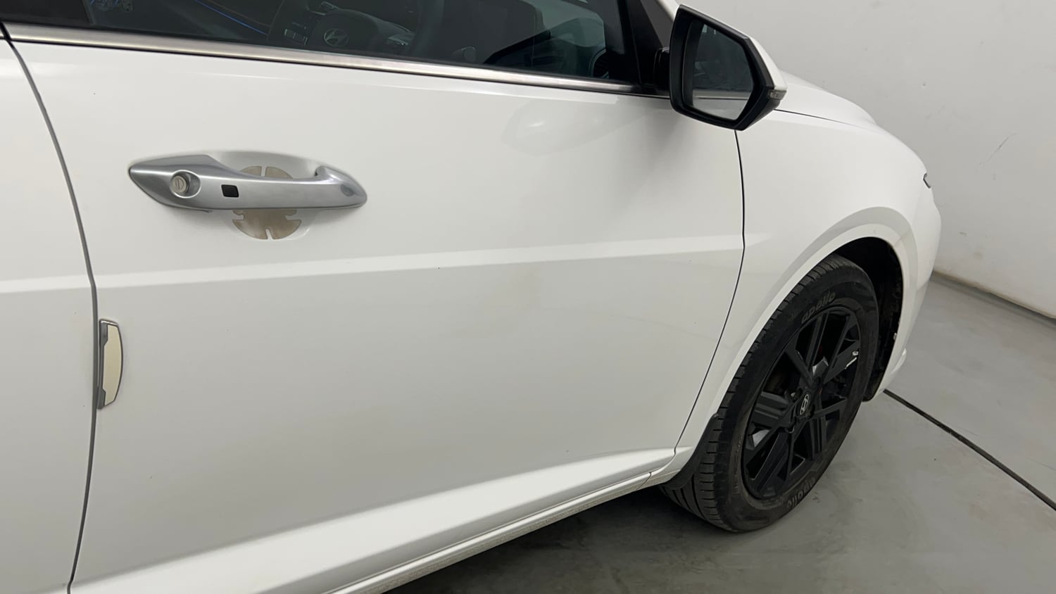 Used 2023 Hyundai Verna SX (O) 1.5 Turbo Petrol MT Petrol Manual dents MINOR SCRATCH