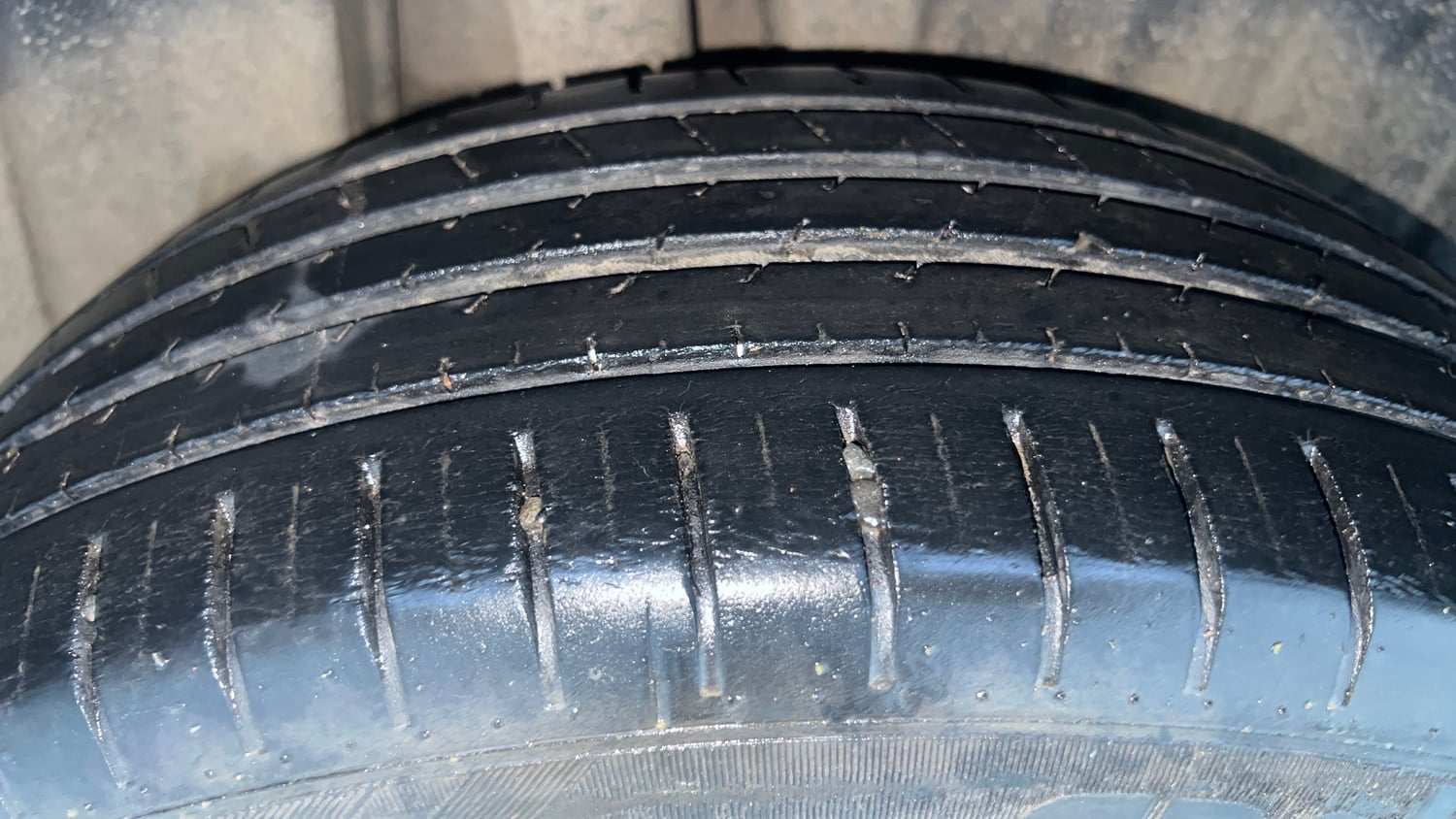 Used 2022 Maruti Suzuki Baleno Alpha MT Petrol Manual tyres RIGHT REAR TYRE TREAD VIEW