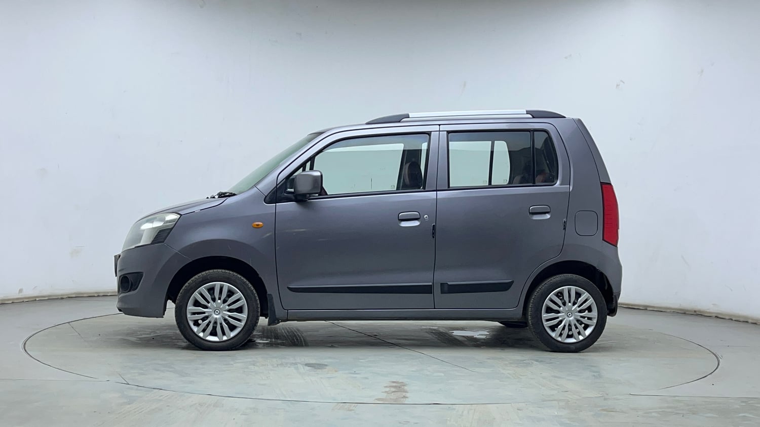 Used 2014 Maruti Suzuki Wagon R VXI Petrol Manual exterior LEFT SIDE VIEW