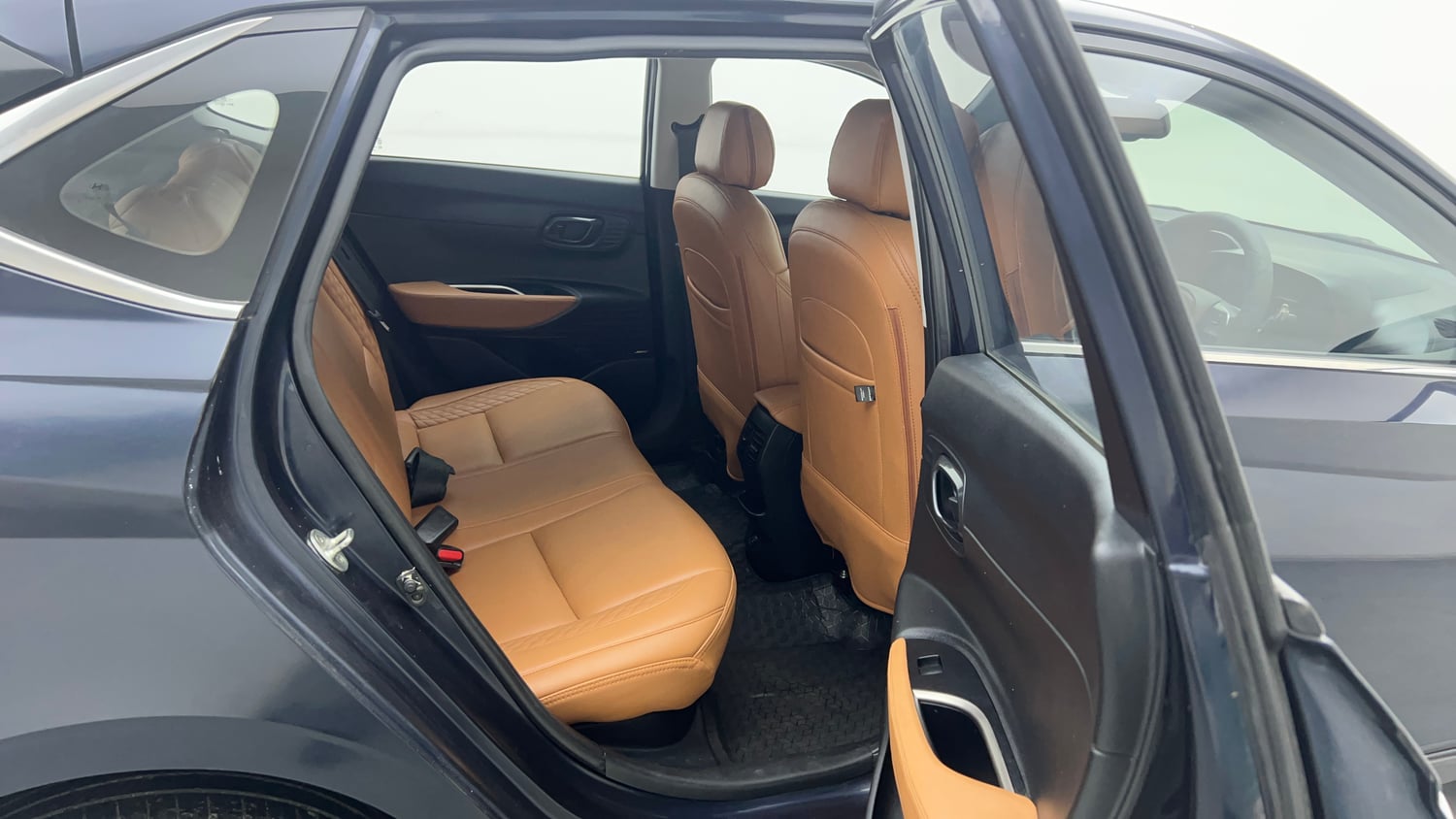 Used 2021 Hyundai i20 Asta 1.2 IVT Petrol Automatic interior RIGHT SIDE REAR DOOR CABIN VIEW
