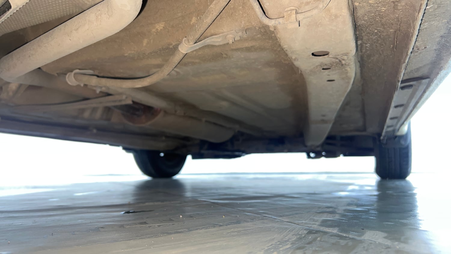Used 2020 Maruti Suzuki Dzire VXi Petrol Manual extra REAR RIGHT UNDERBODY VIEW