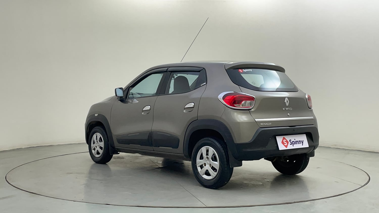Used 2016 Renault Kwid RXL Petrol Manual exterior LEFT REAR CORNER VIEW