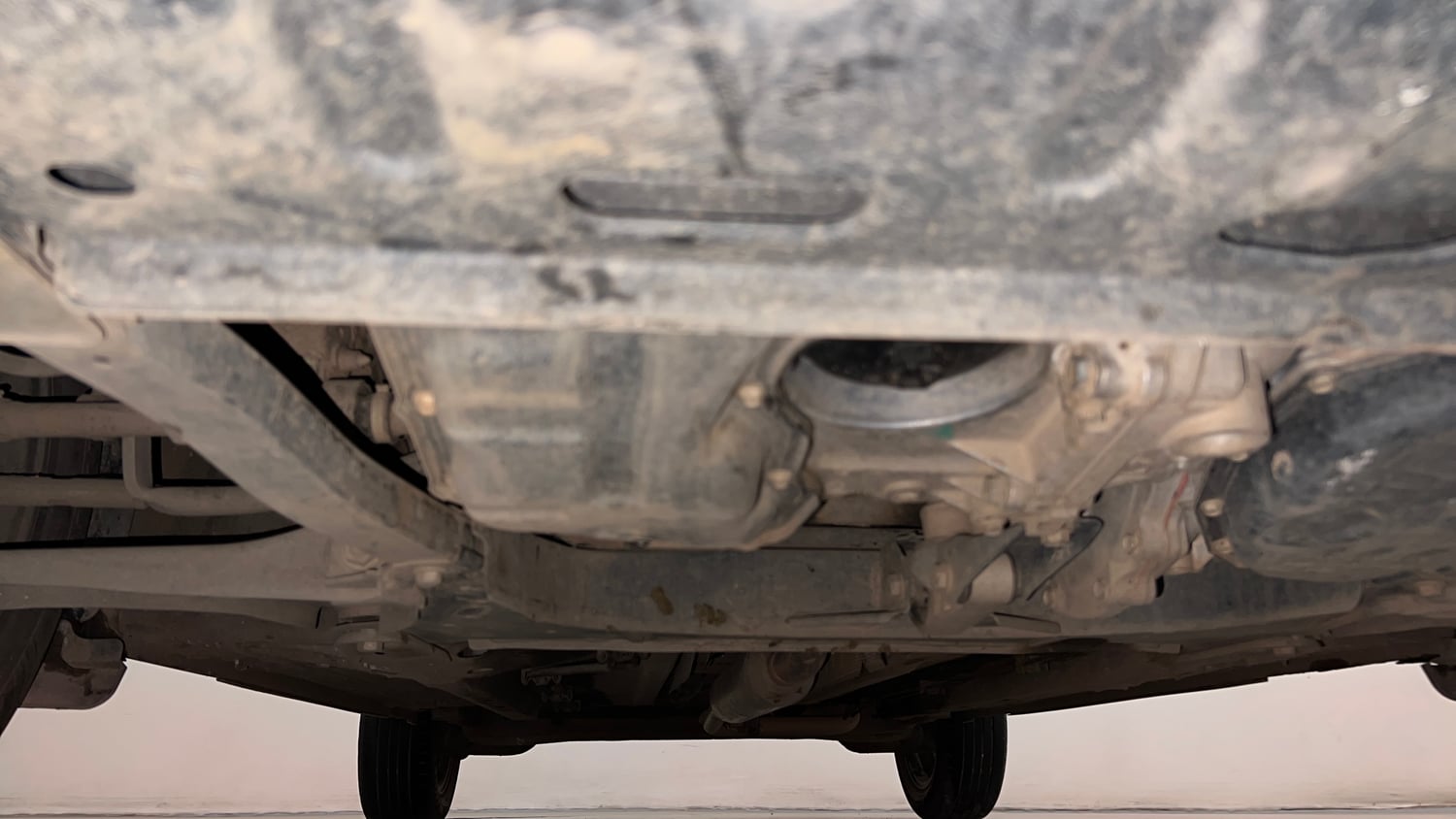 Used 2023 Nissan Magnite XV Premium Turbo CVT Petrol Automatic extra FRONT LEFT UNDERBODY VIEW