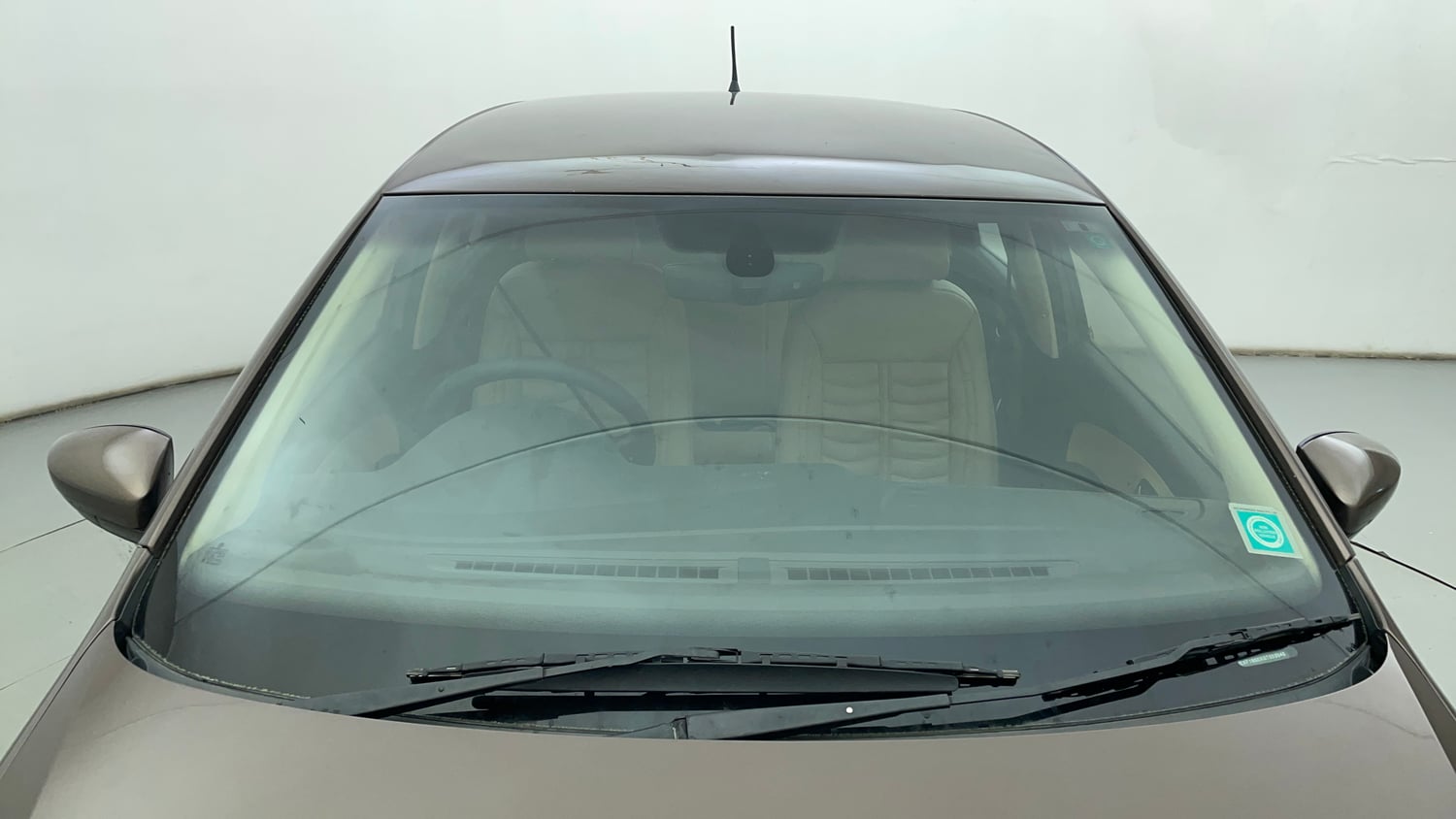 Used 2016 Volkswagen Polo Highline1.5L (D) Diesel Manual exterior FRONT WINDSHIELD VIEW