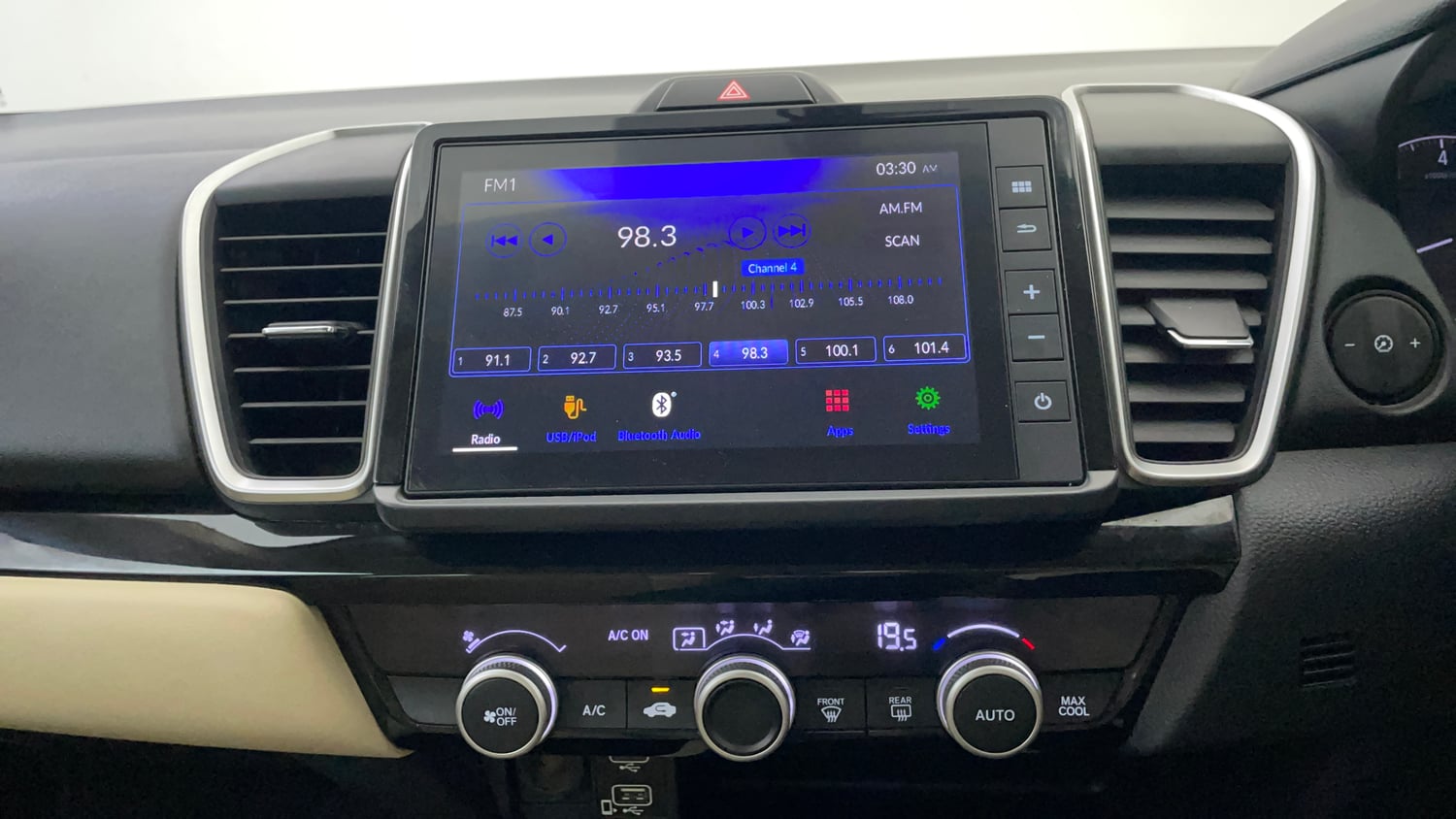 Used 2021 Honda City VX Petrol Petrol Manual interior MUSIC SYSTEM & AC CONTROL VIEW