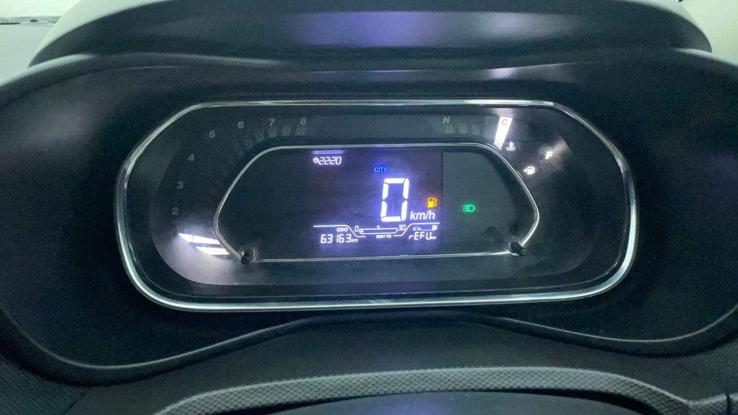 Used 2022 Tata Nexon XZ Plus Diesel Diesel Manual interior CLUSTERMETER VIEW