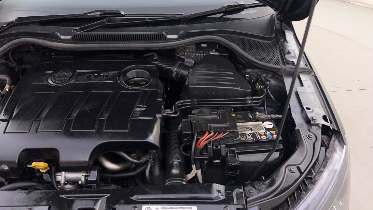 Used 2019 Skoda Rapid Ambition 1.5 TDI AT Diesel Automatic engine ENGINE LEFT SIDE HINGE & APRON VIEW