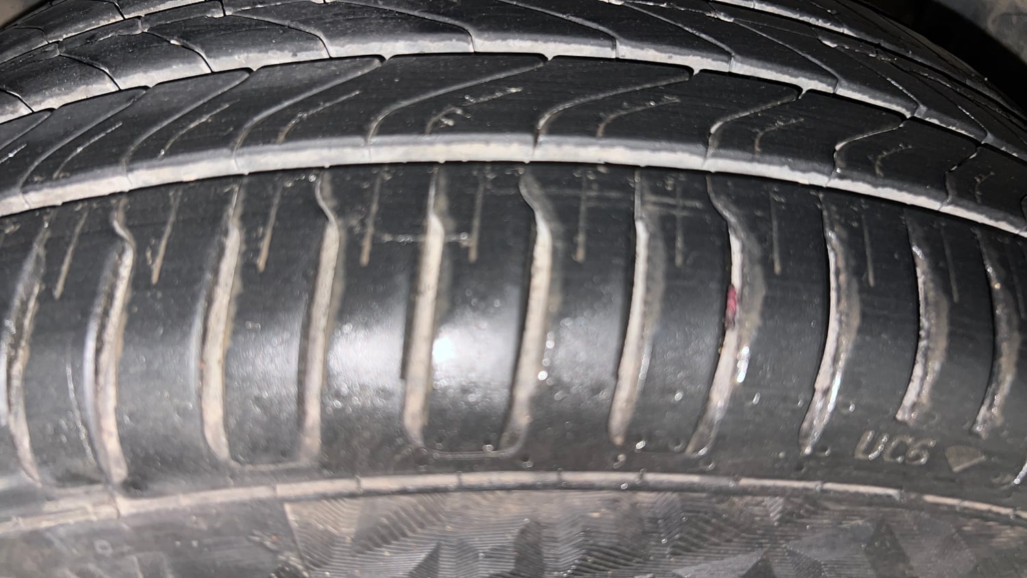 Used 2016 Maruti Suzuki S-Cross Zeta 1.3 Diesel Manual tyres RIGHT FRONT TYRE TREAD VIEW