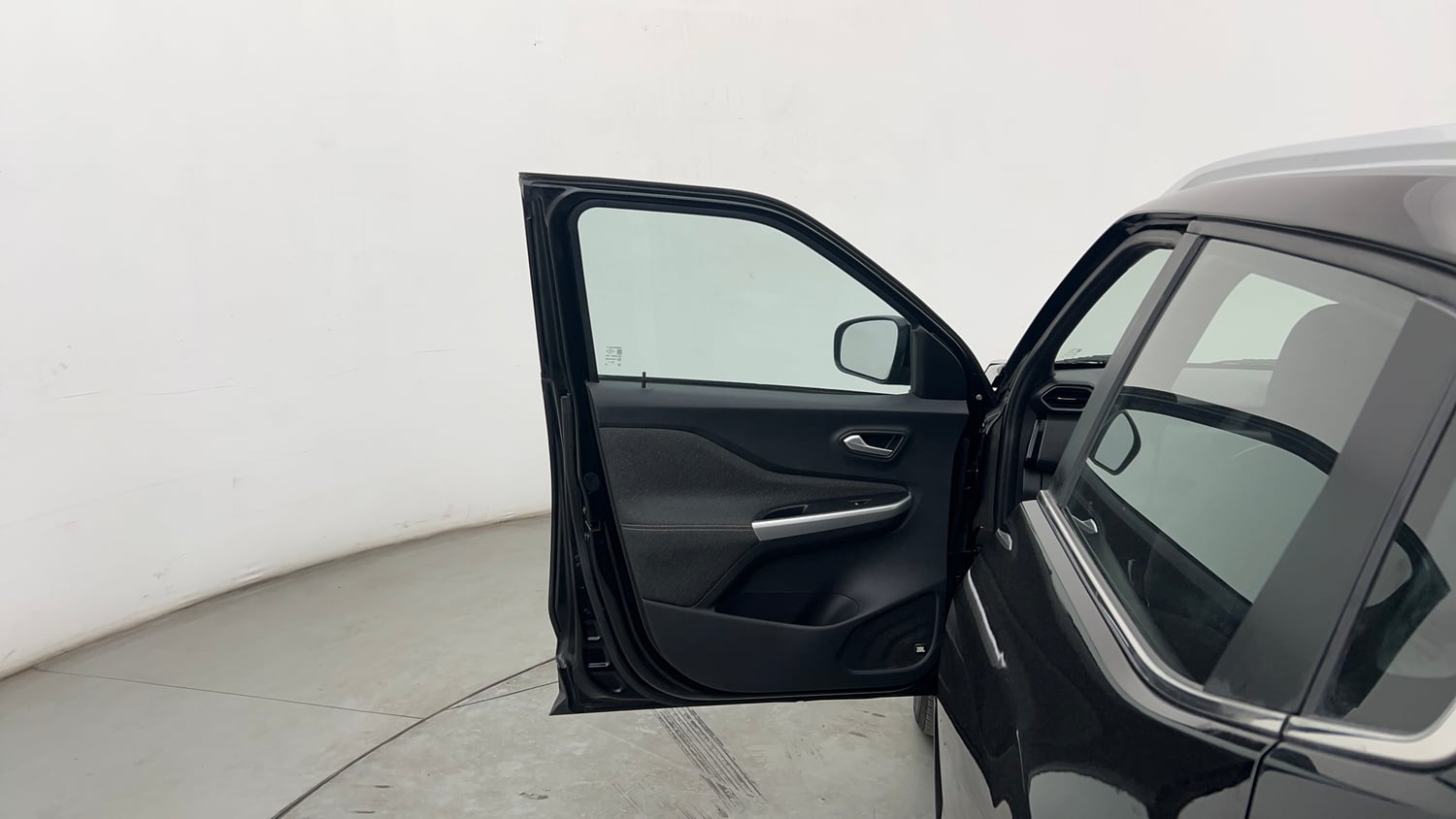 Used 2023 Nissan Magnite XV Premium Turbo Petrol Manual interior LEFT FRONT DOOR OPEN VIEW