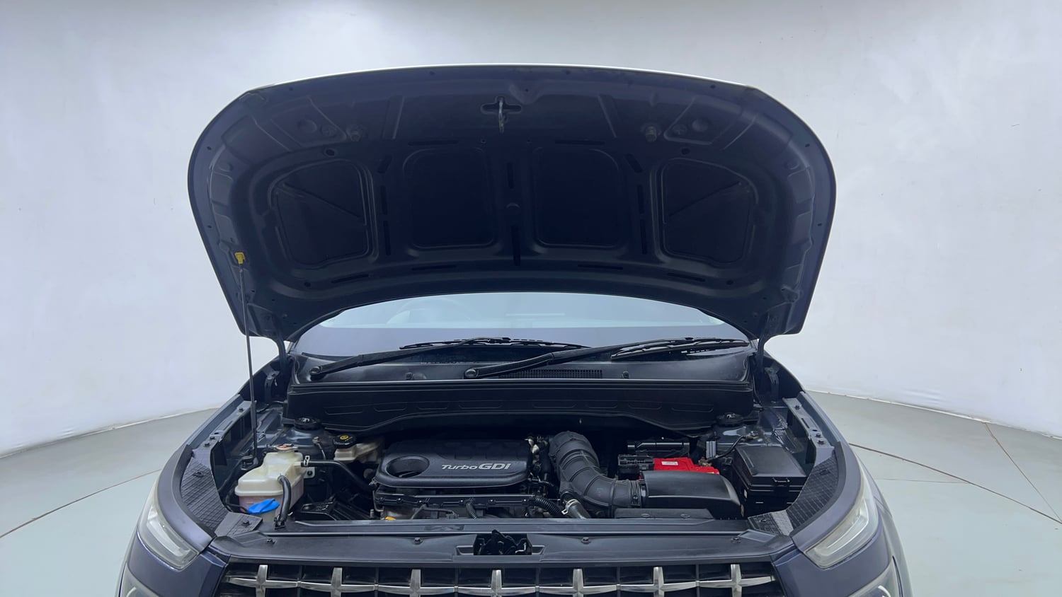 Used 2020 Hyundai Venue SX Plus 1.0 Turbo DCT Petrol Automatic engine ENGINE & BONNET OPEN FRONT VIEW