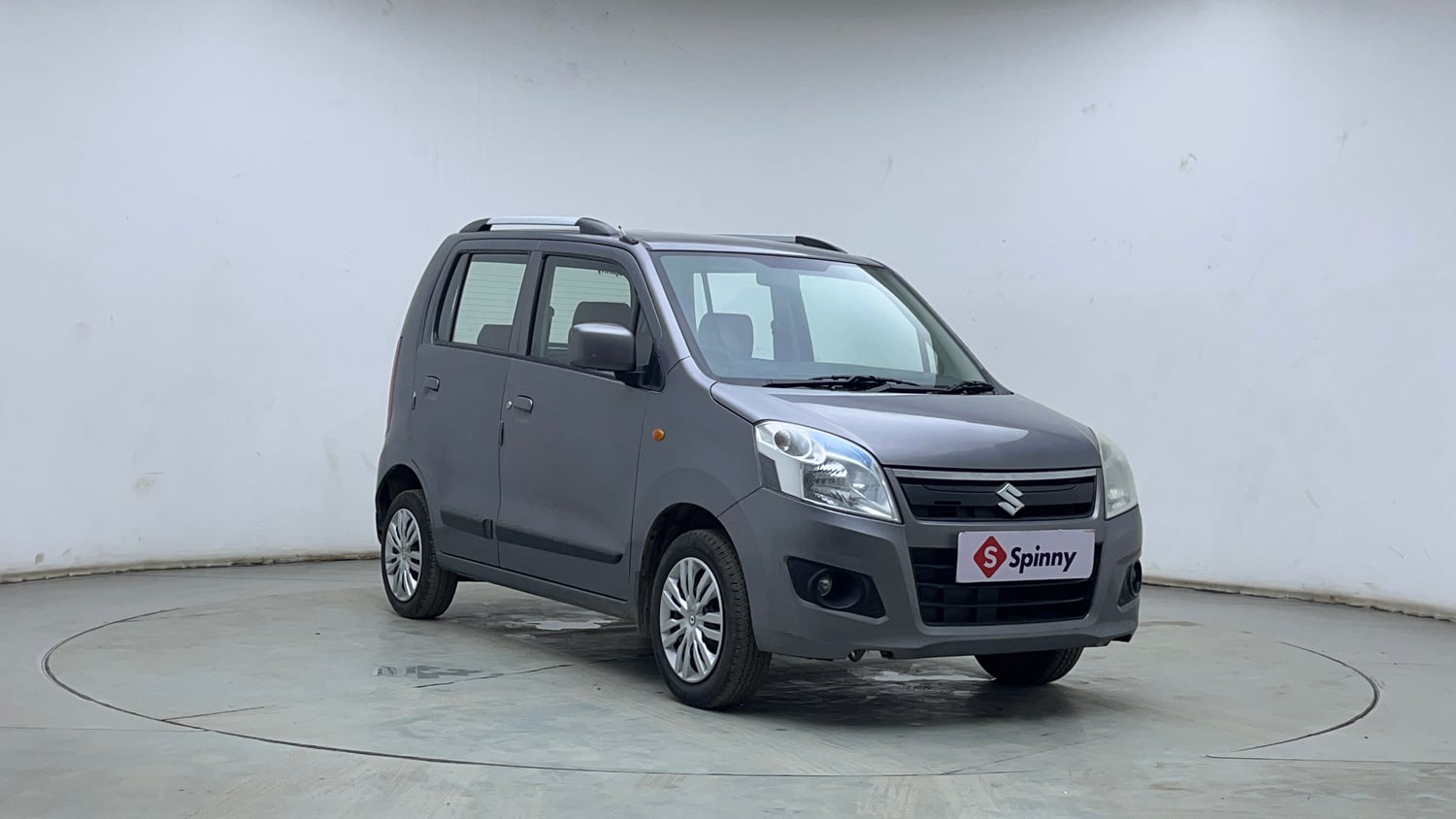 Used 2014 Maruti Suzuki Wagon R VXI Petrol Manual exterior RIGHT FRONT CORNER VIEW