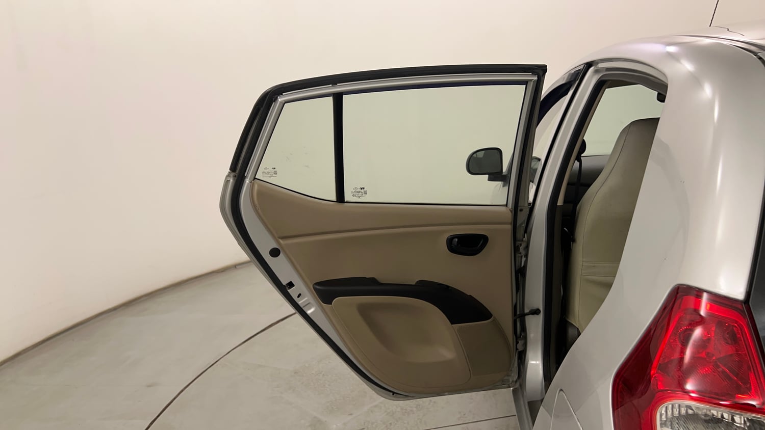 Used 2014 Hyundai i10 Magna 1.1 iRDE2 Petrol Manual interior LEFT REAR DOOR OPEN VIEW