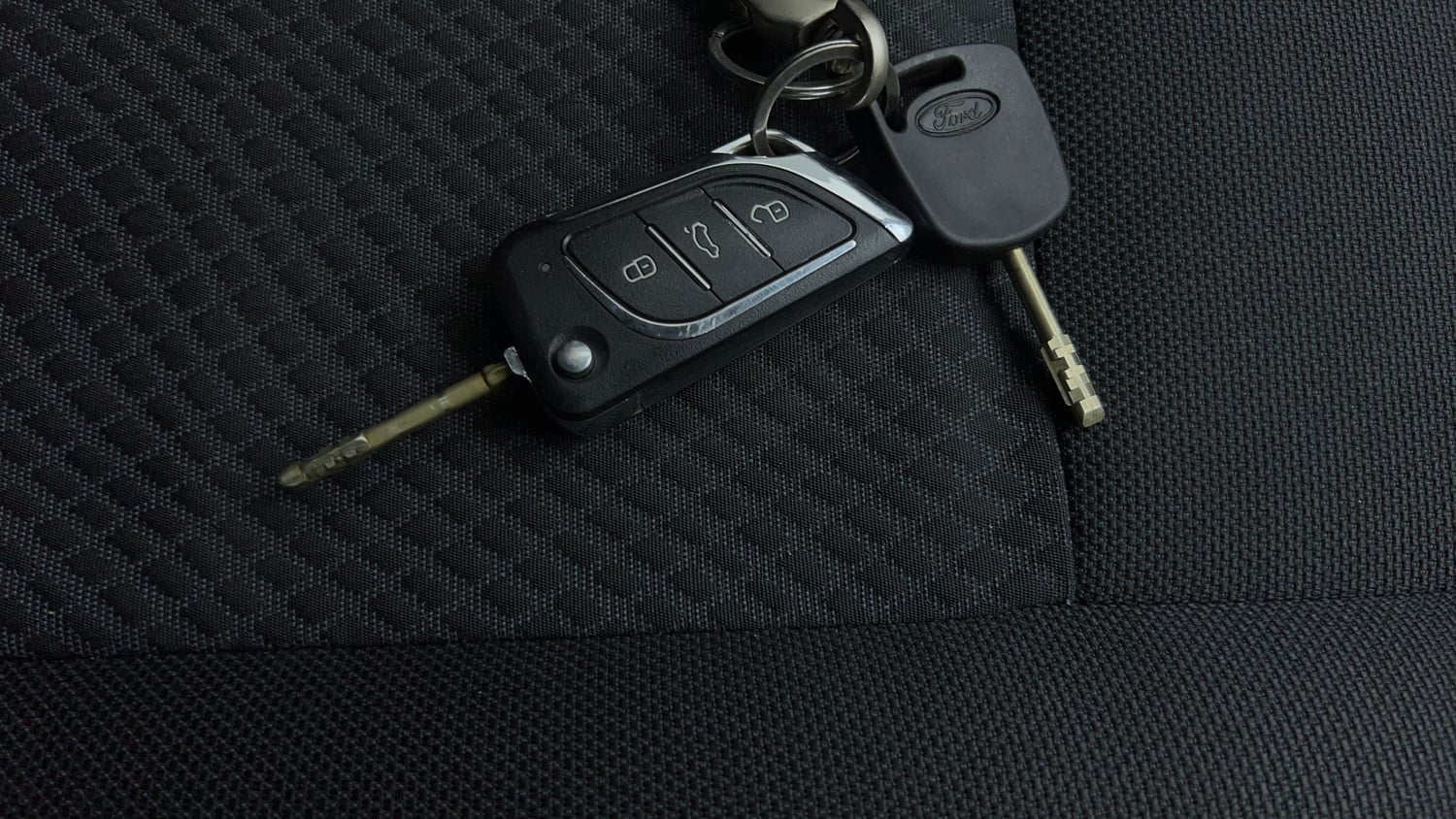 Used 2014 Ford Figo Duratec Petrol EXI 1.2 Petrol Manual extra CAR KEY VIEW