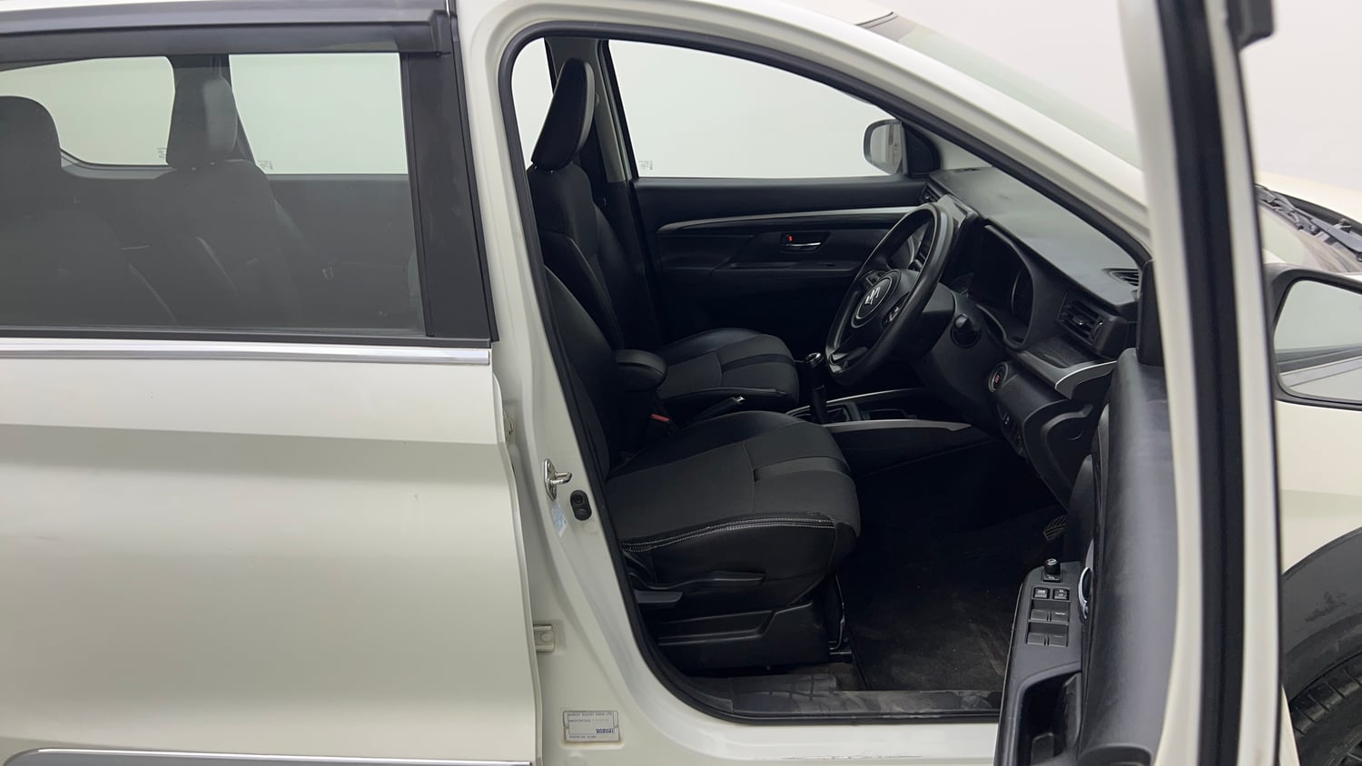 Used 2021 Maruti Suzuki XL6 Zeta MT Petrol Petrol Manual interior RIGHT SIDE FRONT DOOR CABIN VIEW
