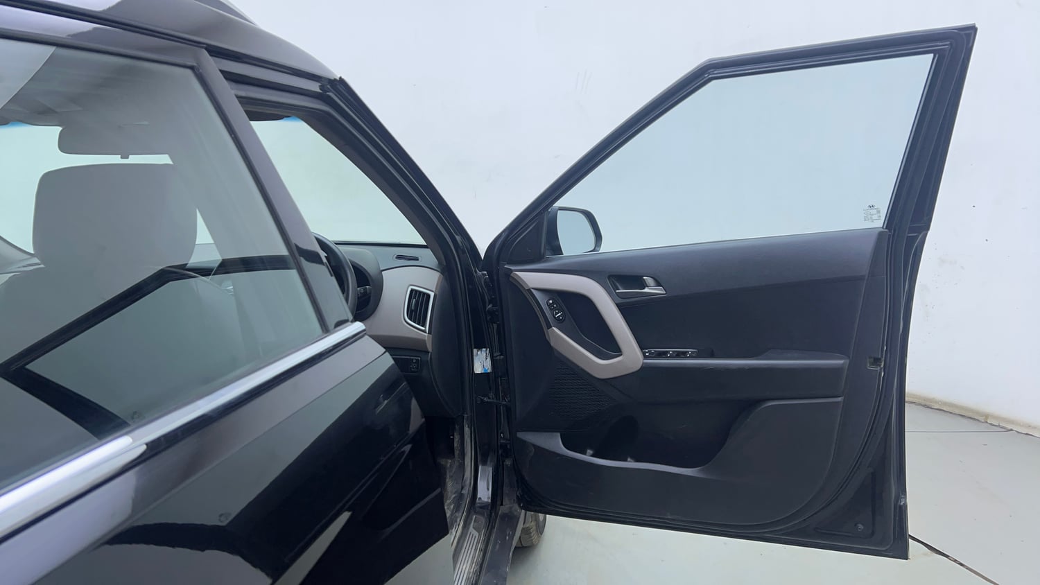 Used 2017 Hyundai Creta 1.6 SX Plus Petrol Petrol Manual interior RIGHT FRONT DOOR OPEN VIEW