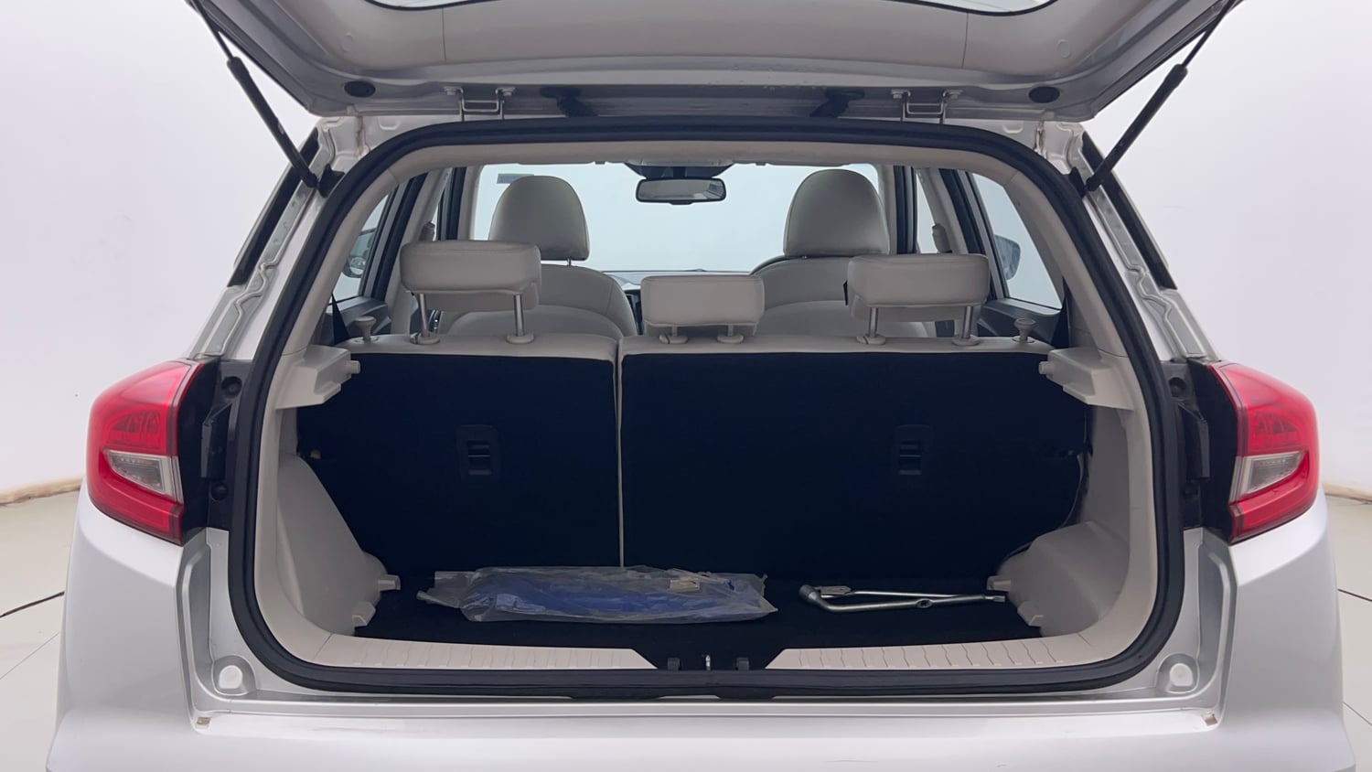Used 2021 Mahindra XUV 300 W8 (O) 1.2 Petrol Petrol Manual interior DICKY INSIDE VIEW