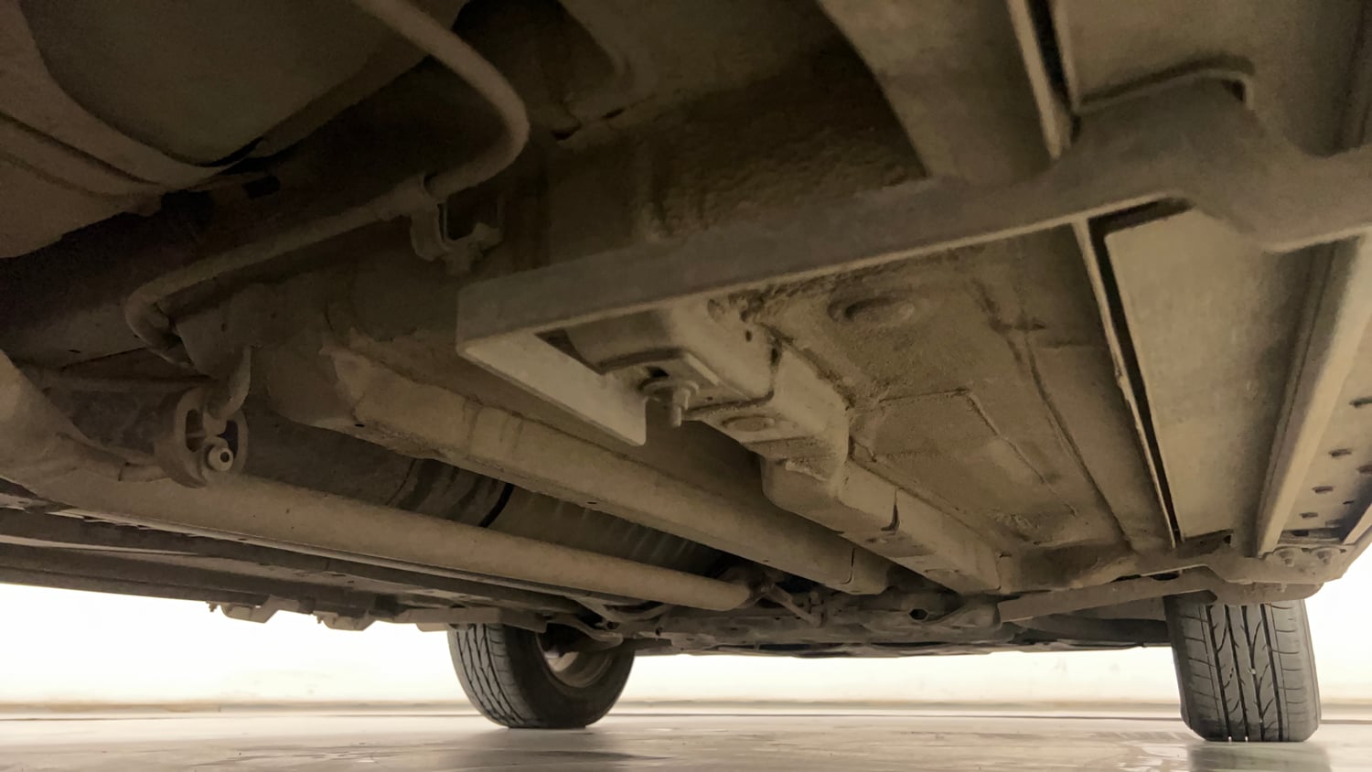 Used 2020 Hyundai Creta SX 1.6 AT CRDi Diesel Automatic extra REAR RIGHT UNDERBODY VIEW